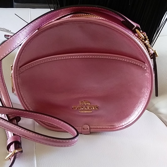 Coach Handbags - Coach crossbody